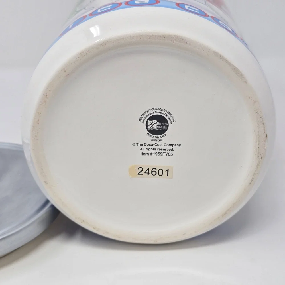 Vintage 2004 Coca-Cola Polar Bear Ceramic Cookie Jar Canister Houston Harvest‎